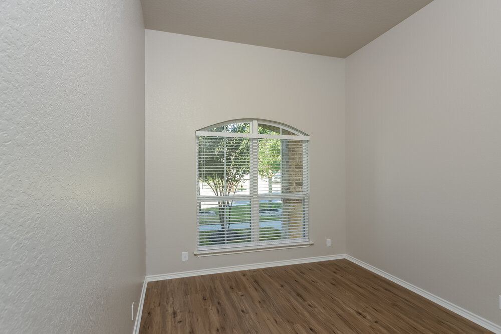 Building Photo - 654 Sea Eagle