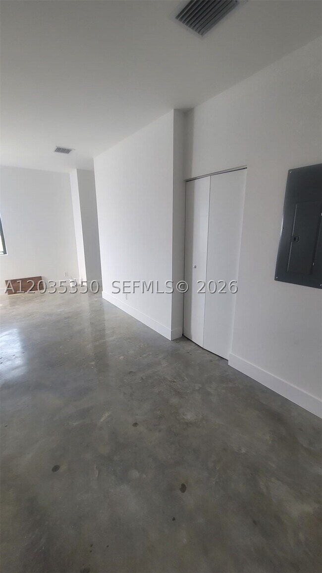 Building Photo - 2146 NW 69th St