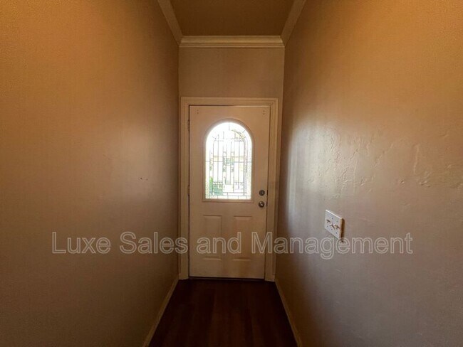 Building Photo - 509 SW 124th Pl