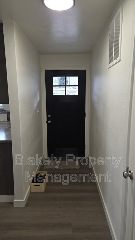 Building Photo - 2118 S Roosevelt St