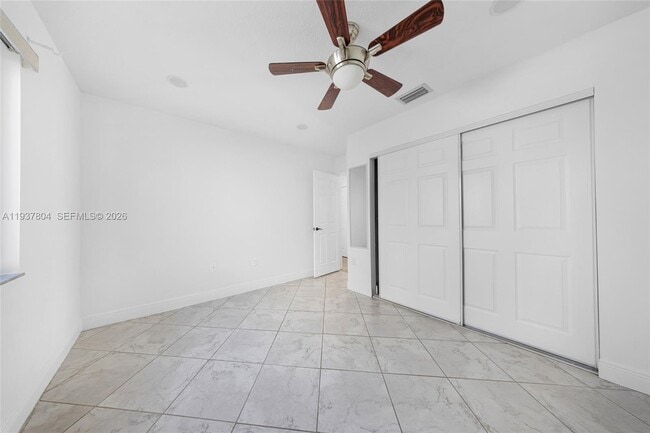 Building Photo - 6240 Gauntlet Hall Ln