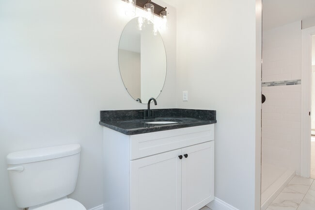 Building Photo - 426-430-430 Main St