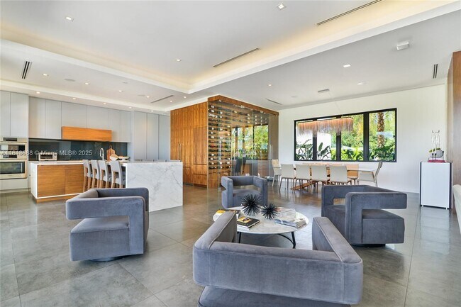 Building Photo - 7210 S Prestwick Pl