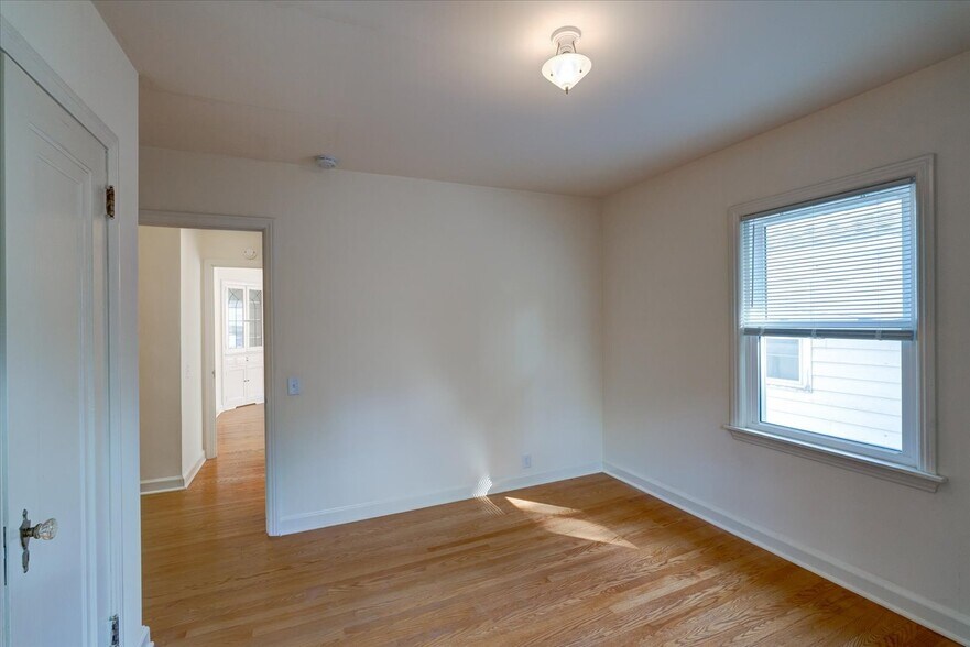 Building Photo - 2615 Stevens St