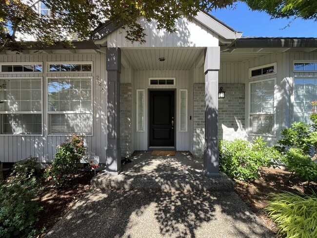 Building Photo - Beautifully Updated 3-Bedroom Bethany Home with Chef's Kitchen, Huge Bonus Room and Private Backyard