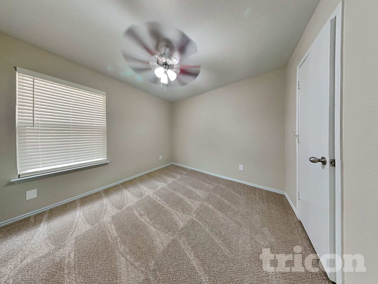 Building Photo - 5423 Sabine Ln