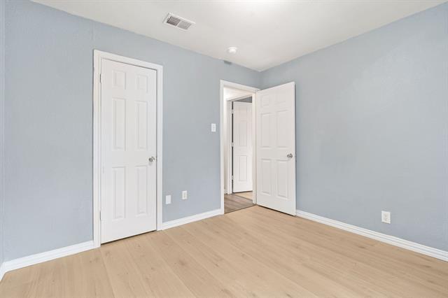 Building Photo - 5705 Saramac Dr