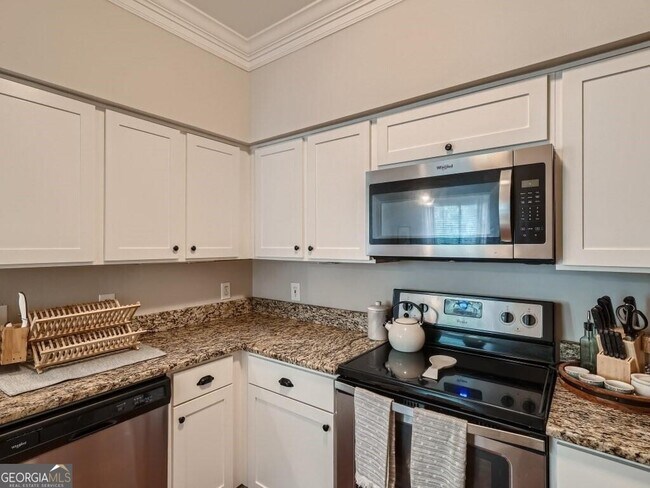 Building Photo - 3777 Peachtree Rd NE