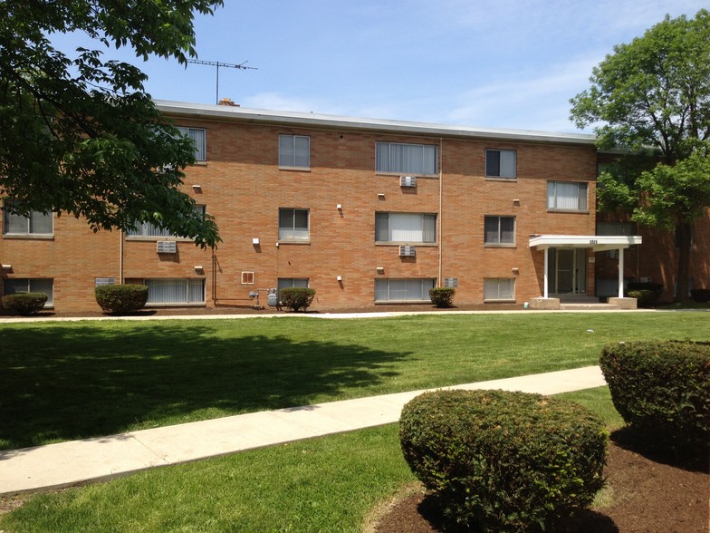 Water's Edge Apartments - 2829 W Erie Ave Lorain OH 44053 | Apartment ...