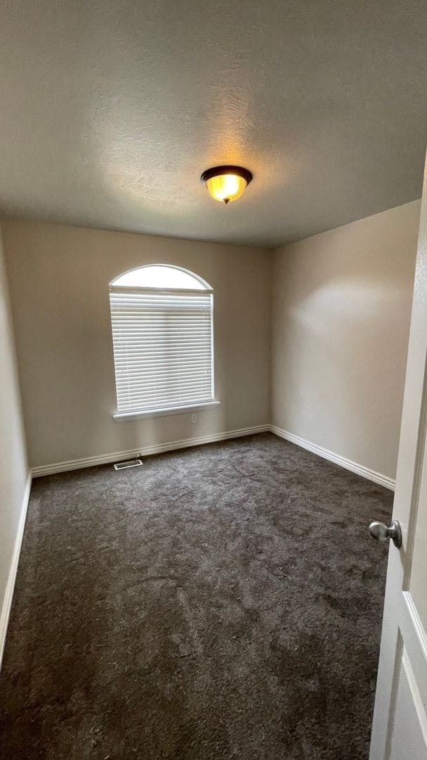 Building Photo - Beautiful 3 bedroom 2 bath home is Eagle M...