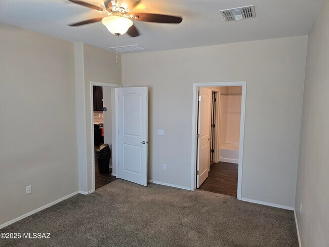 Building Photo - 6151 S Antrim Loop