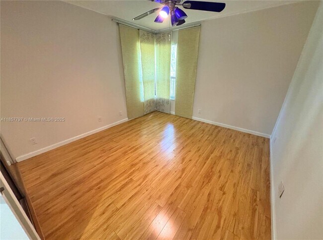 Building Photo - 3283 Cocoplum Cir