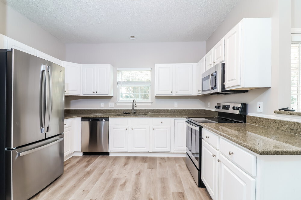 Building Photo - 350 Prescott Ct