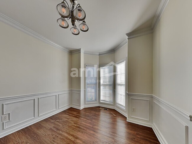 Building Photo - 750 Brooks Rd