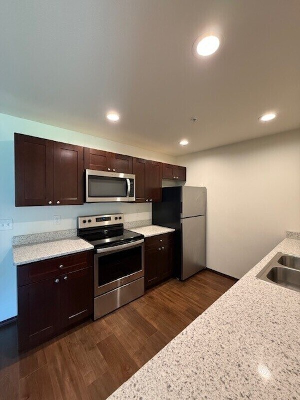 Building Photo - 2040 Andress Ln