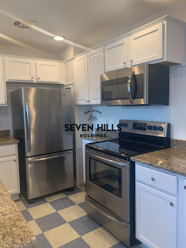 Building Photo - 1007 Kinney St