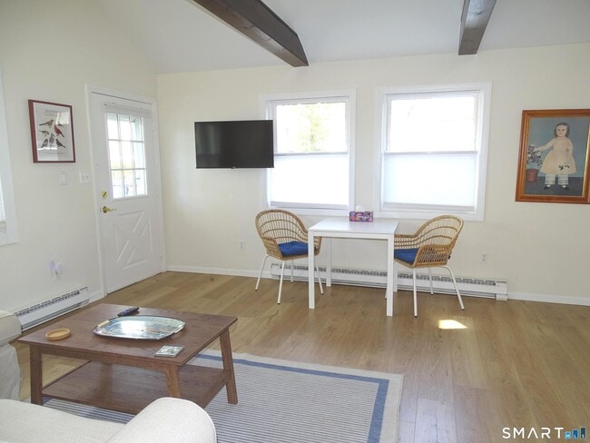 Building Photo - 81 Church St