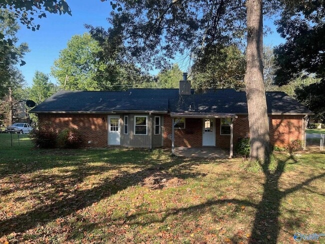 Building Photo - 227 Stormy Dr
