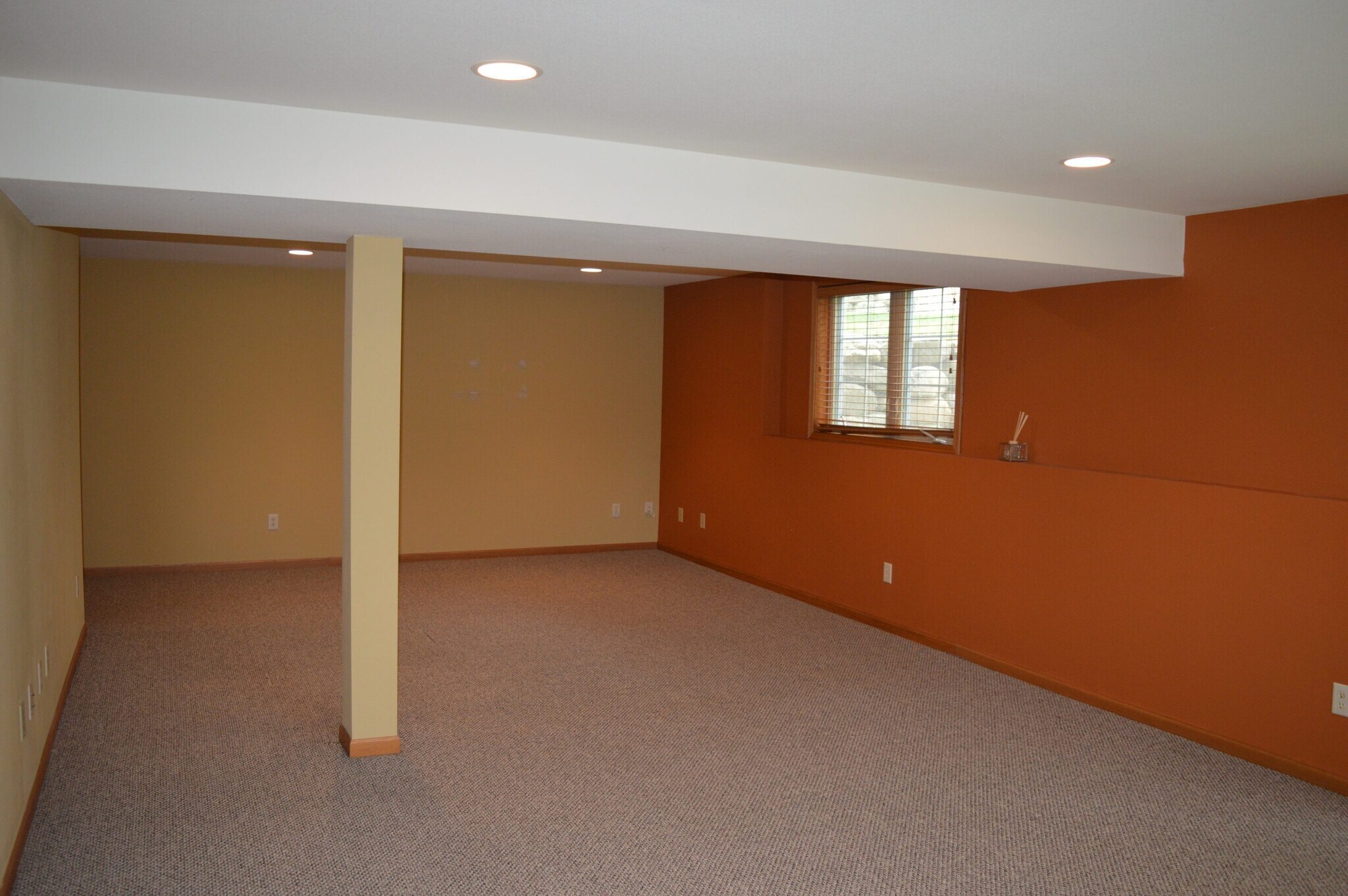 Building Photo - 4734 Bergamot Way