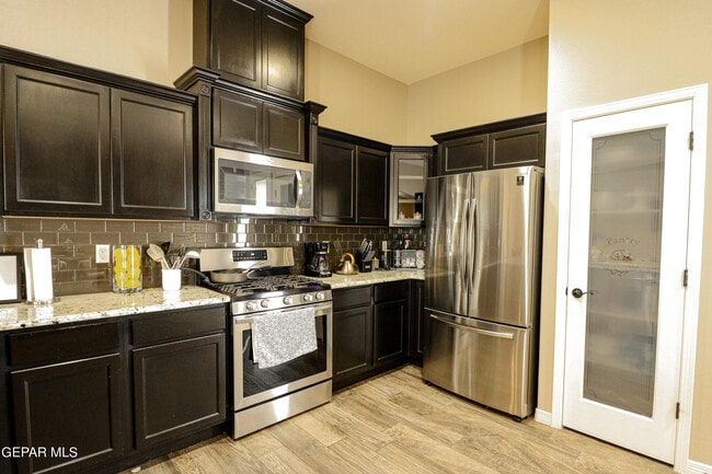 Building Photo - 13438 Everingham St