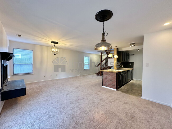 Building Photo - 4611 Fern Oak Ct.