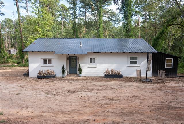 Building Photo - 250 Private Rd 8579