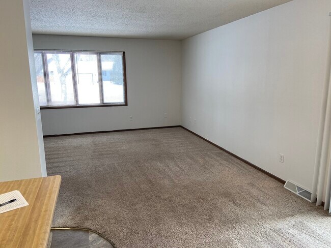 Building Photo - 3101 Westgate Dr S