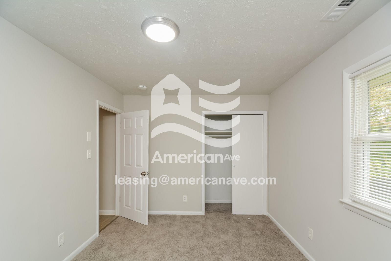 Building Photo - 936 Lark Ct