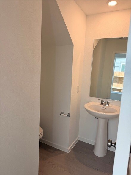 Building Photo - 20150 Green Mallard St