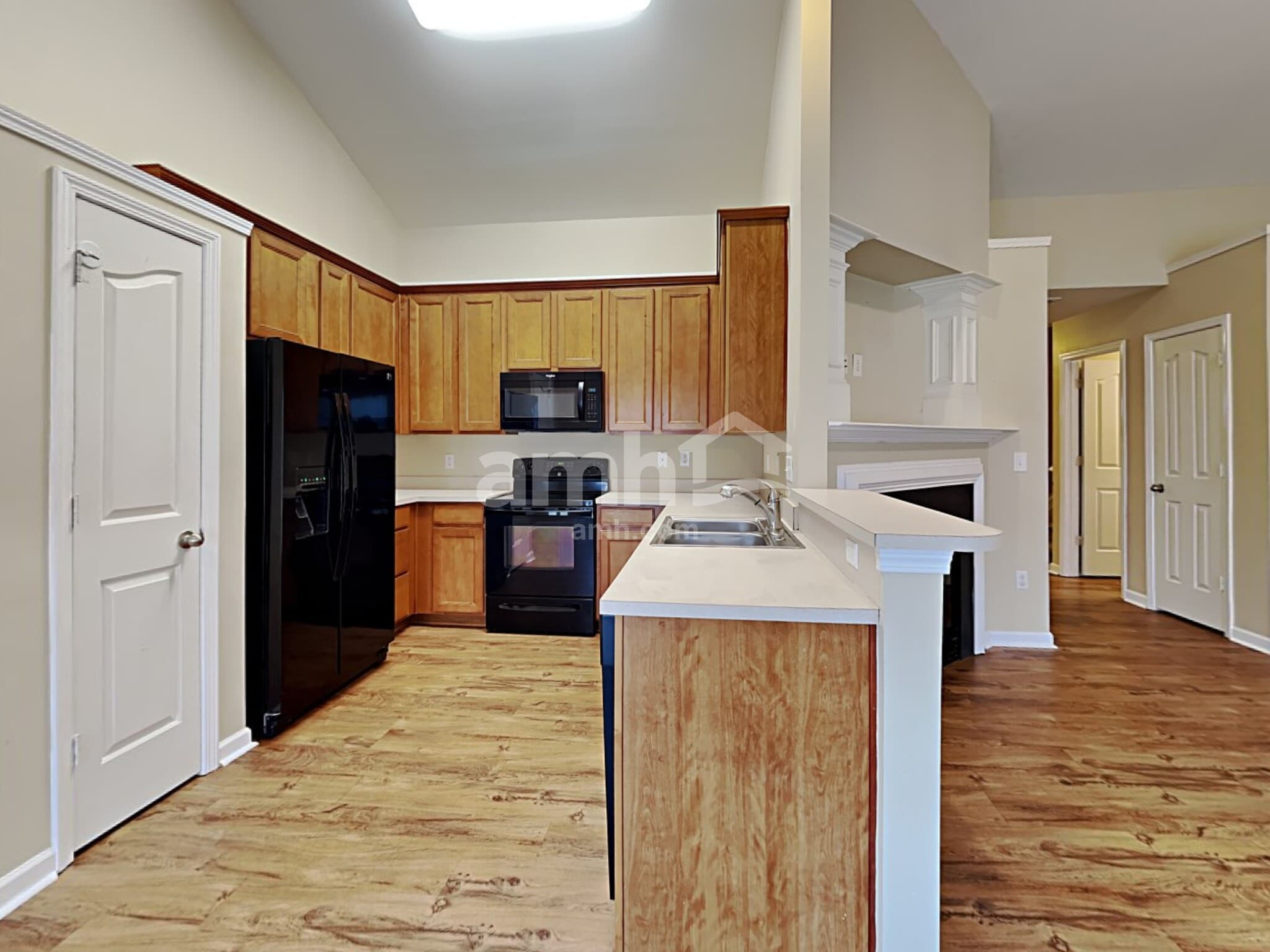 Building Photo - 32 Riverbed Dr