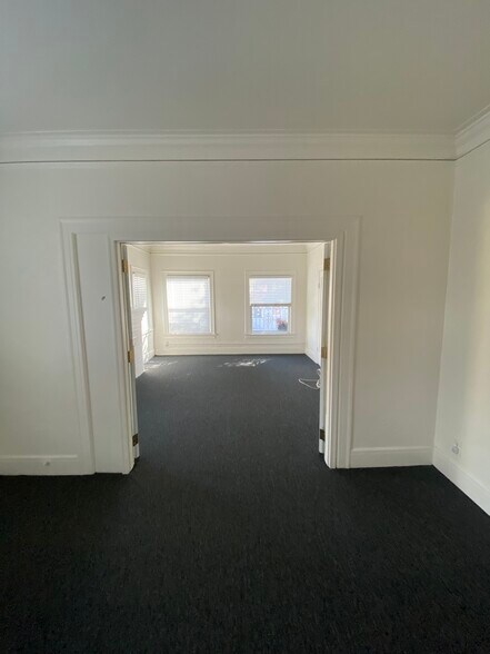 Building Photo - 1415 S Gaffey St