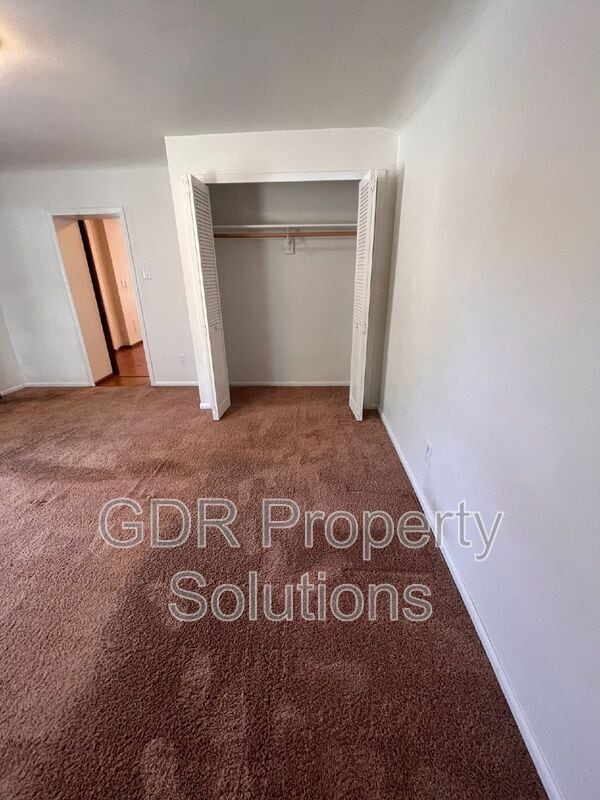 Building Photo - 305 Wilshire Dr SW