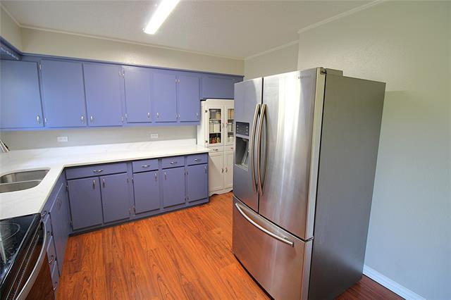 Building Photo - 505 College St