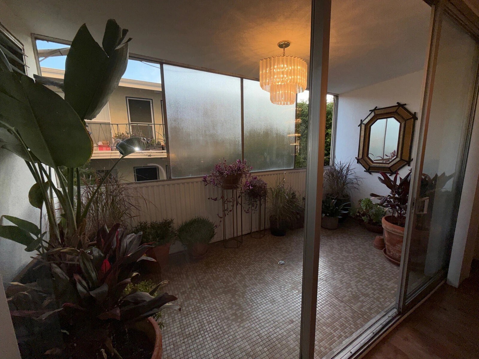 Building Photo - 1541 Hayworth Ave