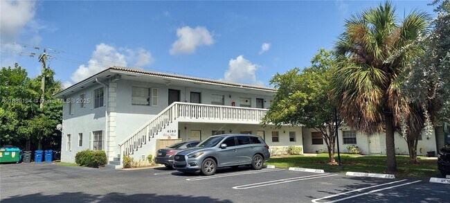 Primary Photo - 4140 Woodside Dr