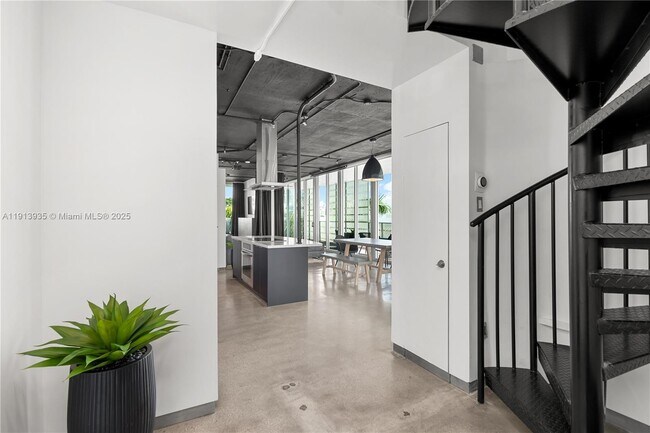 Building Photo - 1700 Meridian Ave