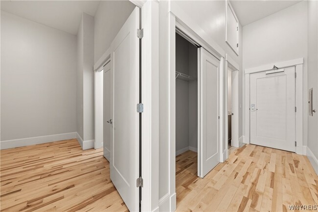 Building Photo - 130 Pearl St