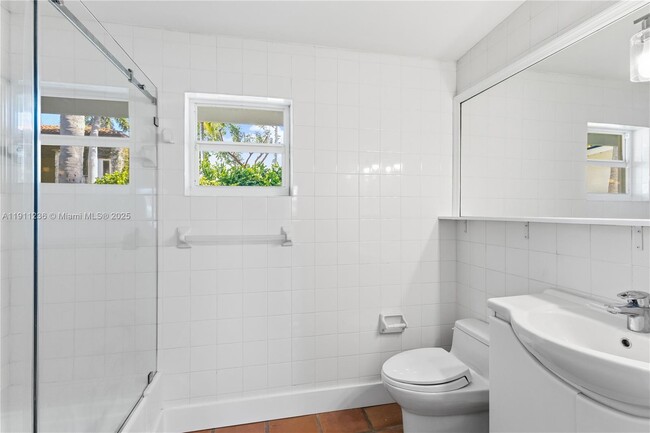 Building Photo - 4 Harbor Point