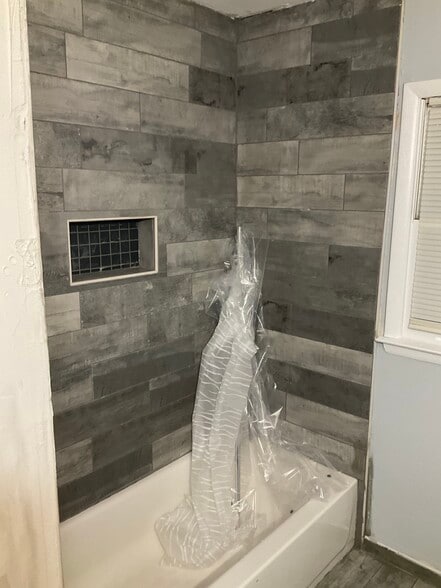 Bathroom - 1570 Sherrill Dr