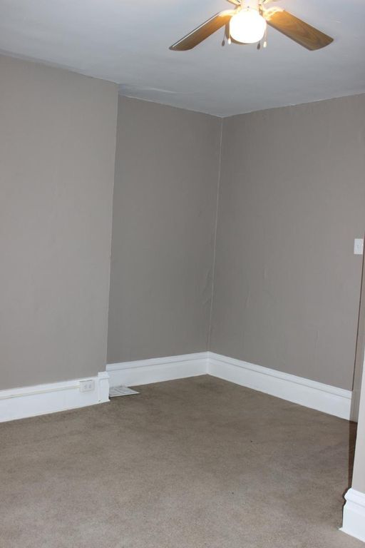 Building Photo - 256 Whipple St