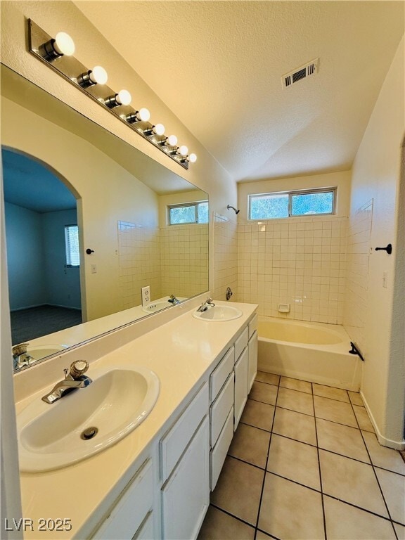 Building Photo - 9016 Dolente Ave