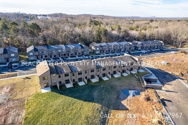 Building Photo - 69 Allure Dr