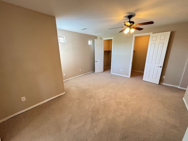 Building Photo - Elegant 3Bed/3Bath Home with Loft in the P...
