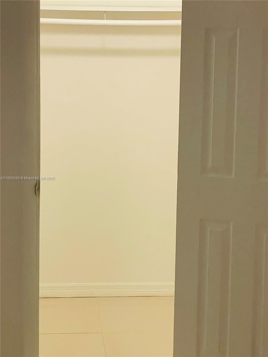 Building Photo - 180 NE 12th Ave