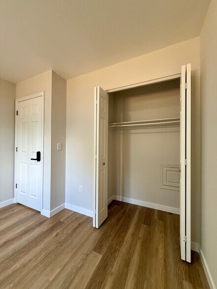 Building Photo - 411 Ruby Dr