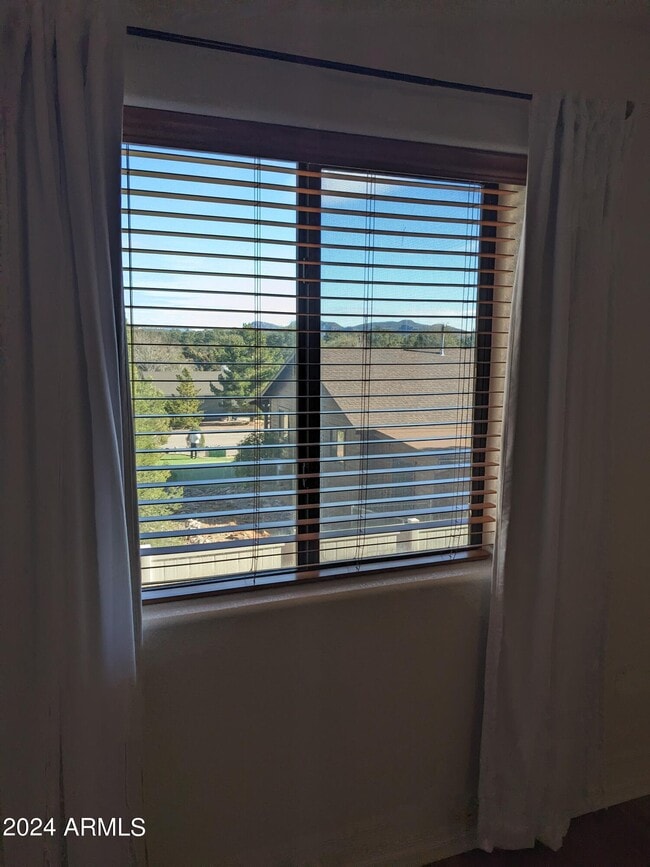 Building Photo - 705 W St Moritz Dr