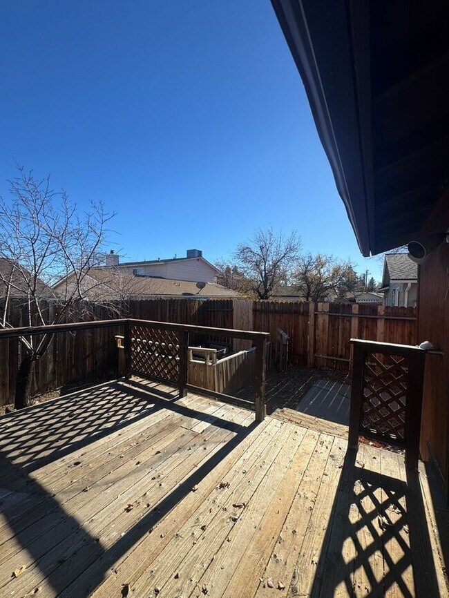 Building Photo - Spacious 5 Bedroom Home in NW Reno with 2 Primary Suites