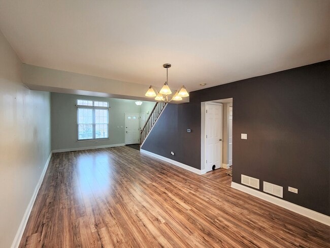 Building Photo - 1176 Sumac Trail