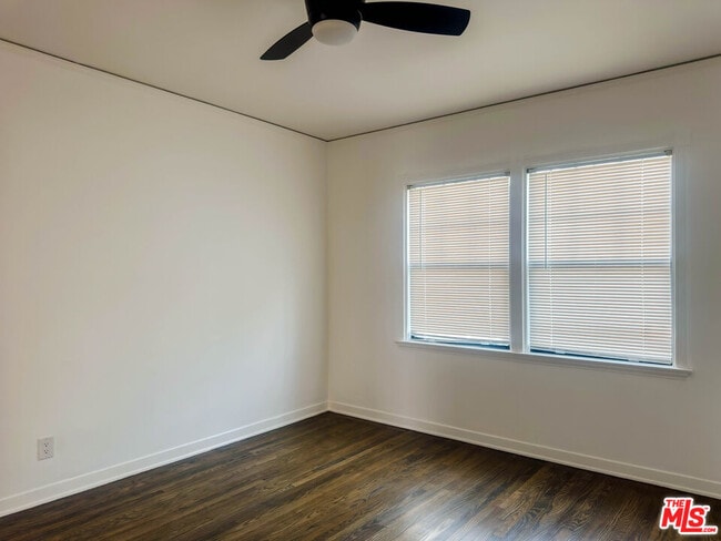 Building Photo - 1449 N Alta Vista Blvd