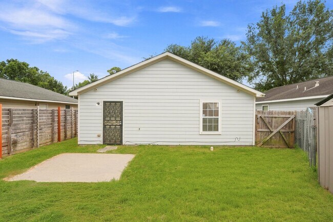 Building Photo - 11723 Greenmesa Dr